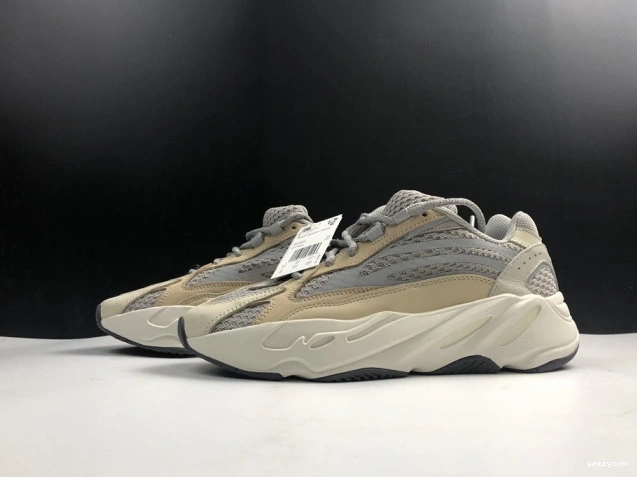 Cream 700 Cream V2 Adidas Yeezy GY7924 Boost 0727